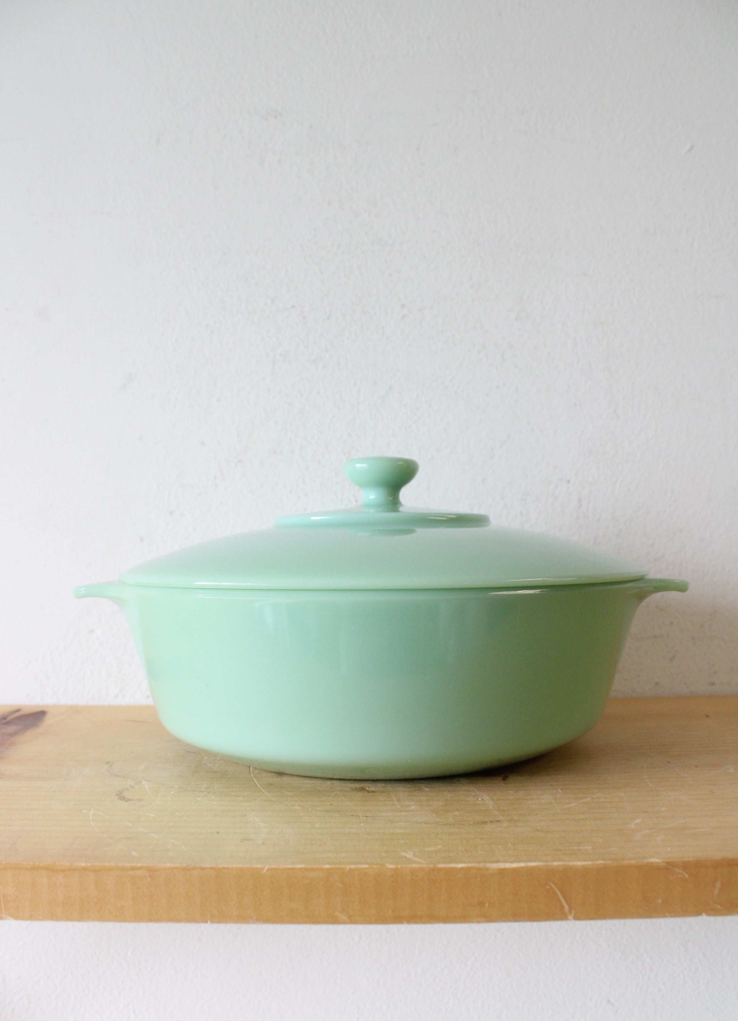 Vintage Anchor Hocking Fire-King 2000 Jadeite 2 Quart Covered Baking Dish