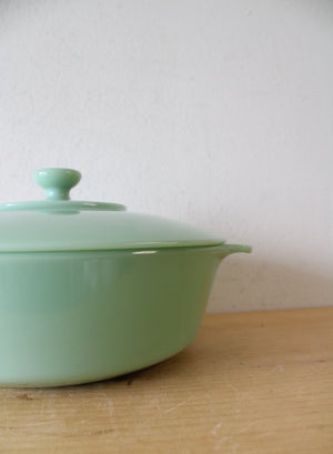 Vintage Anchor Hocking Fire-King 2000 Jadeite 2 Quart Covered Baking Dish