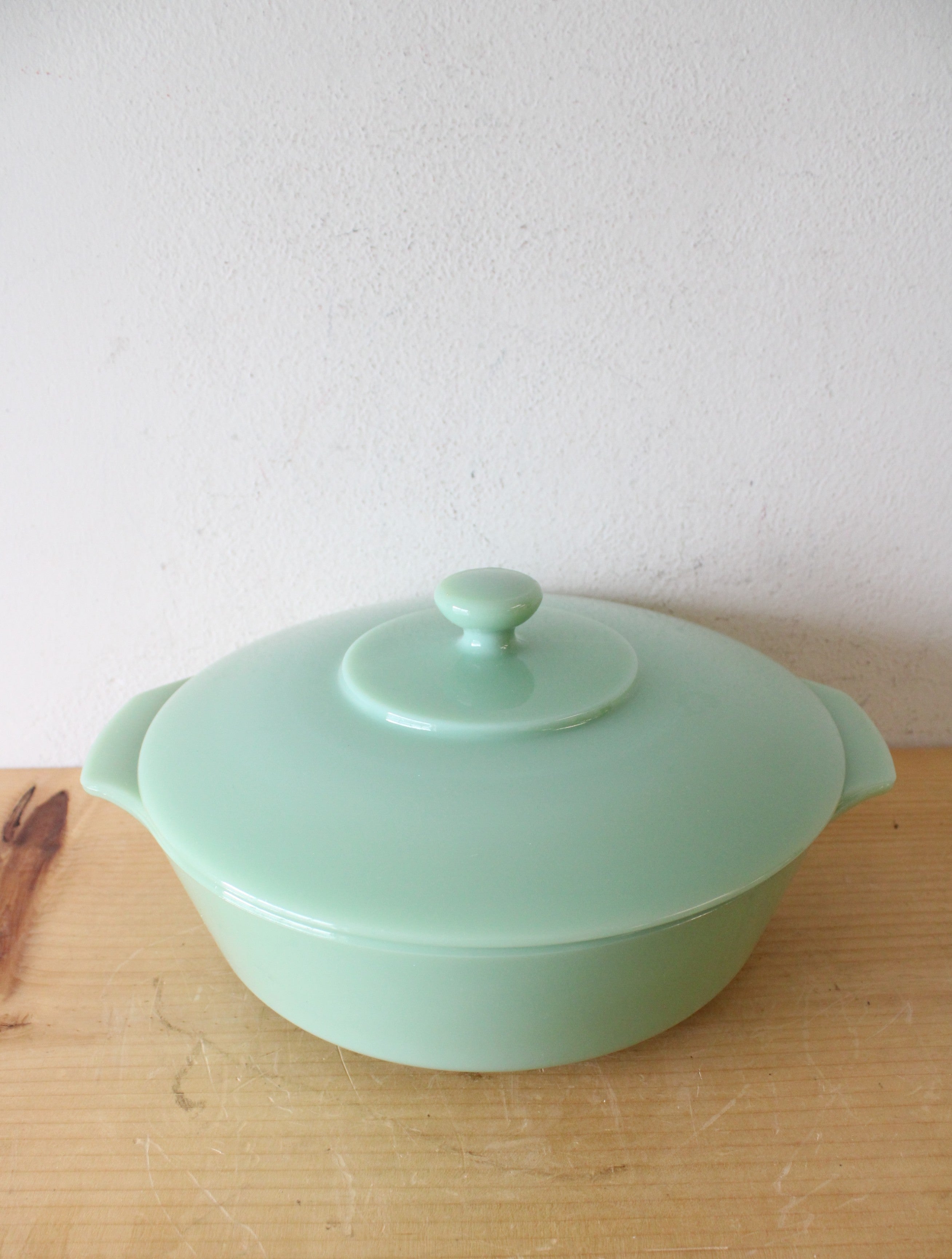 Vintage Anchor Hocking Fire-King 2000 Jadeite 2 Quart Covered Baking Dish