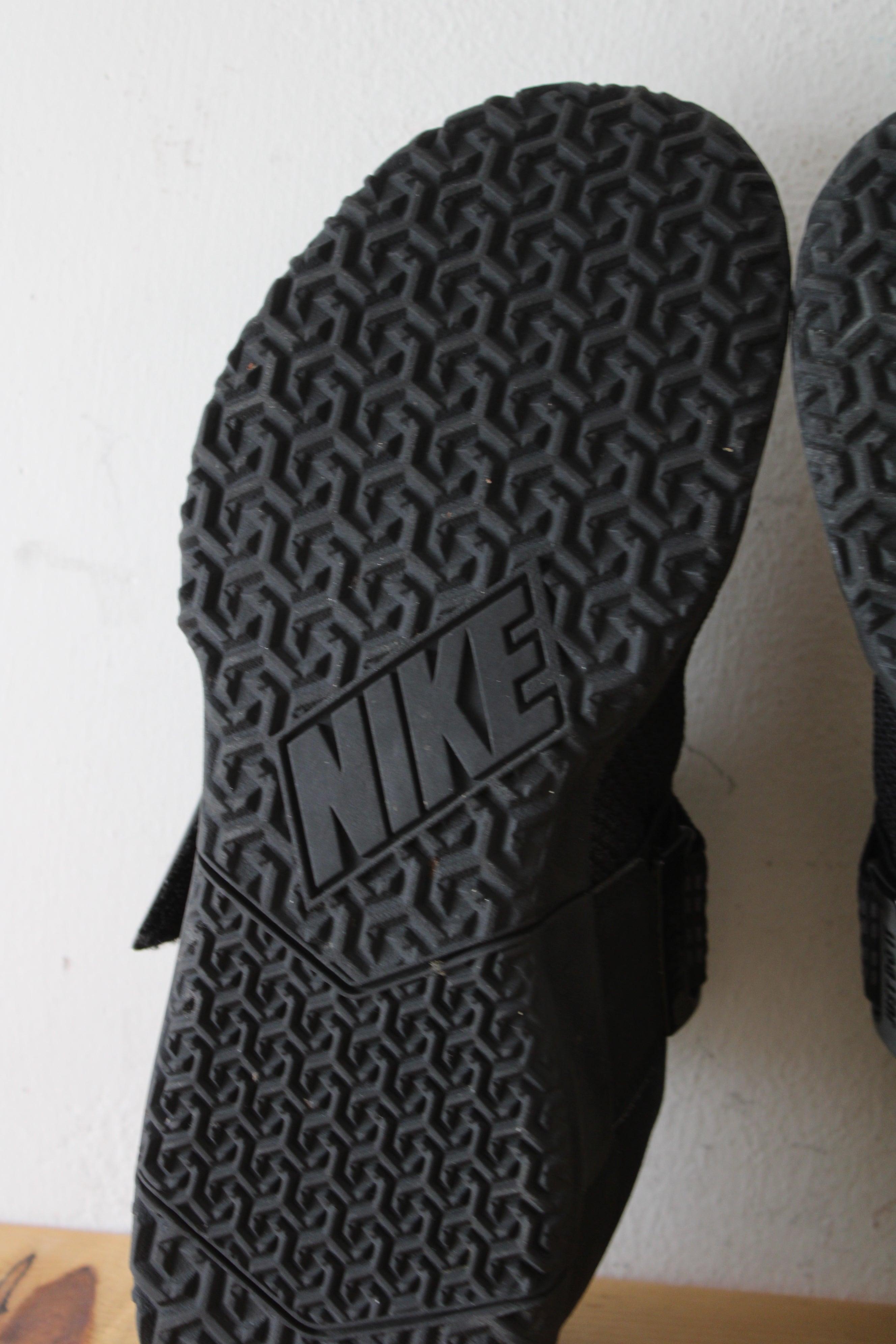 Nike Metcon Sport Black Sneaker | Size 11