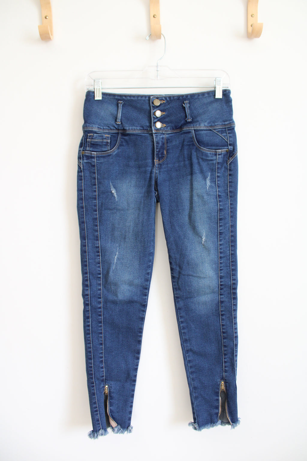 Nivi Frayed Hem Jeans | 30