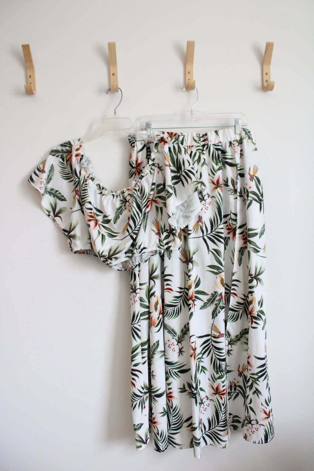 Shein Curve White Tropical Print Cropped Top & Skirt Set | 2XL