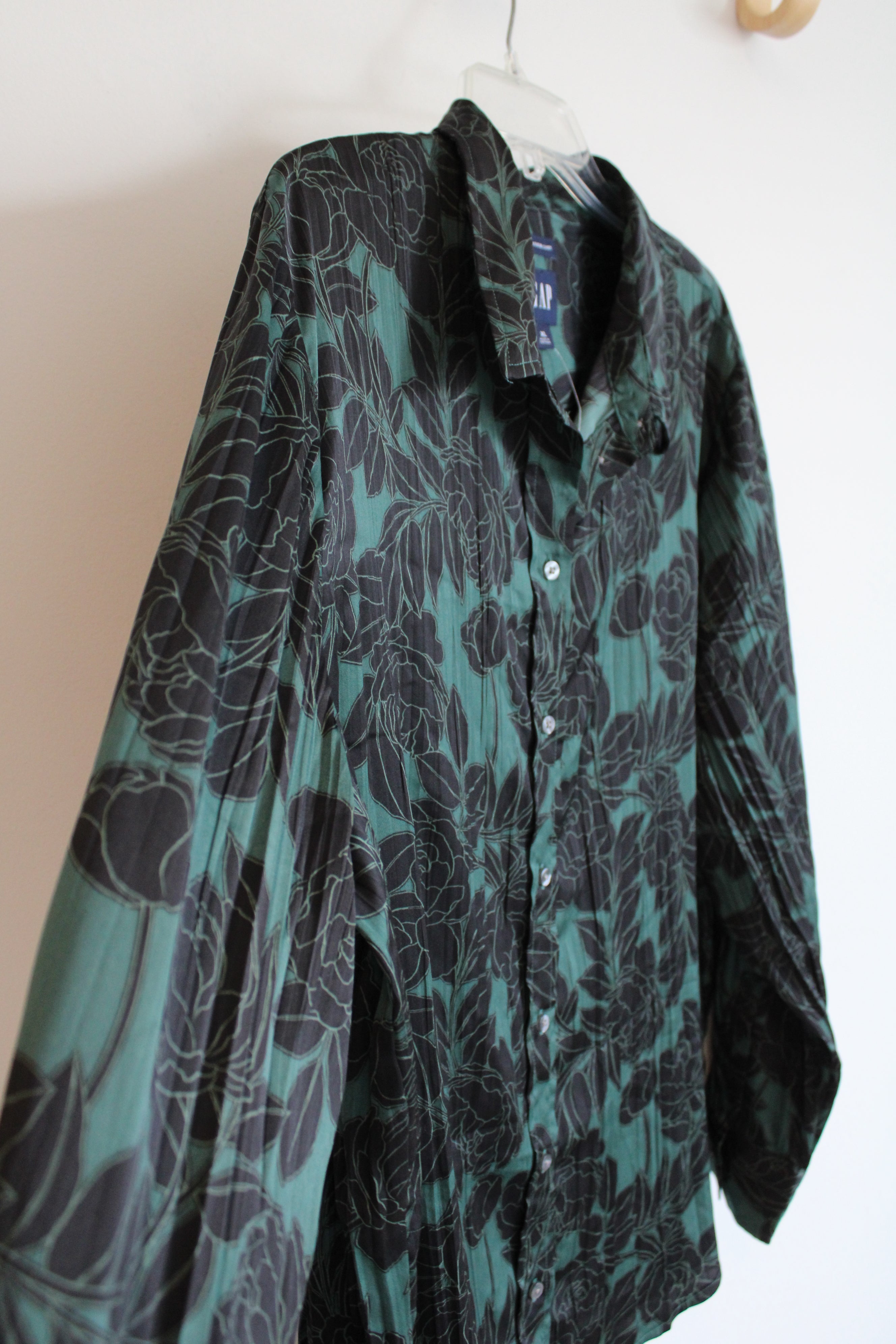 NEW Gap Emerald Green & Black Floral Button Down Top | XL