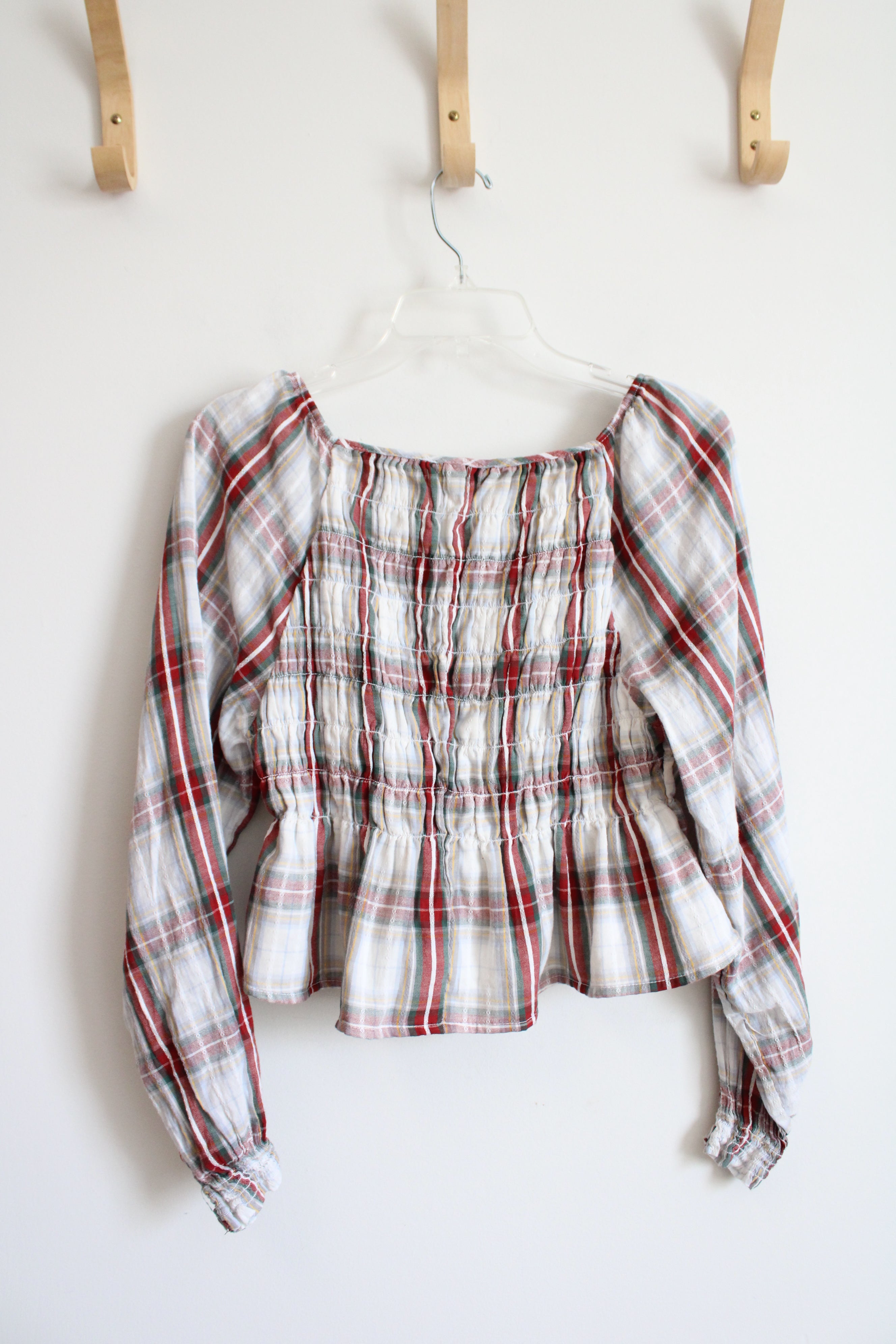 American Eagle Red Green & White Plaid Ruched Cropped Long Sleeved Top | L