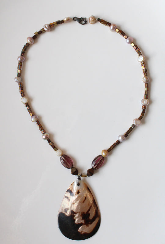 Genuine Pearl Glass Beaded Mother Of Pearl Shell Necklace
