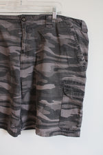 Cabela's Gray Camo Cargo Shorts | 44
