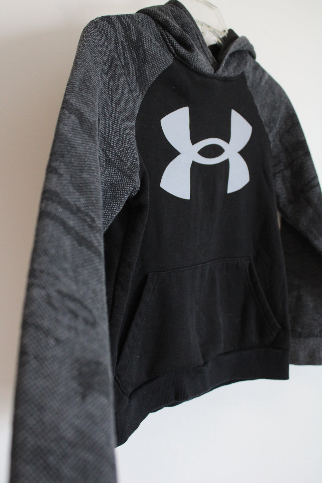 Under Armour Black Gray Logo Fleece Lined Hoodie | Youth S (8)