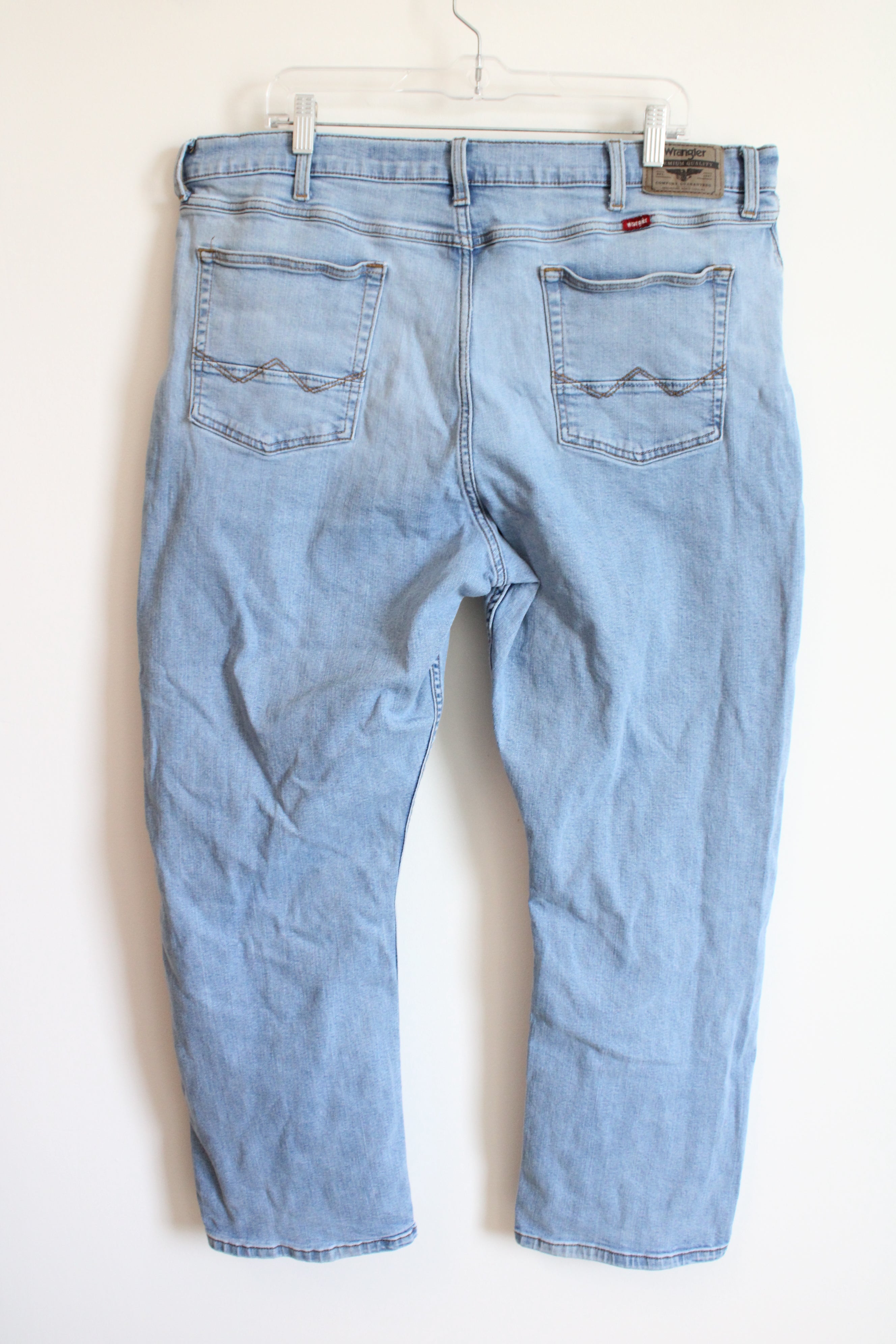 Wrangler Relaxed Boot Light wash Jeans | 40X29