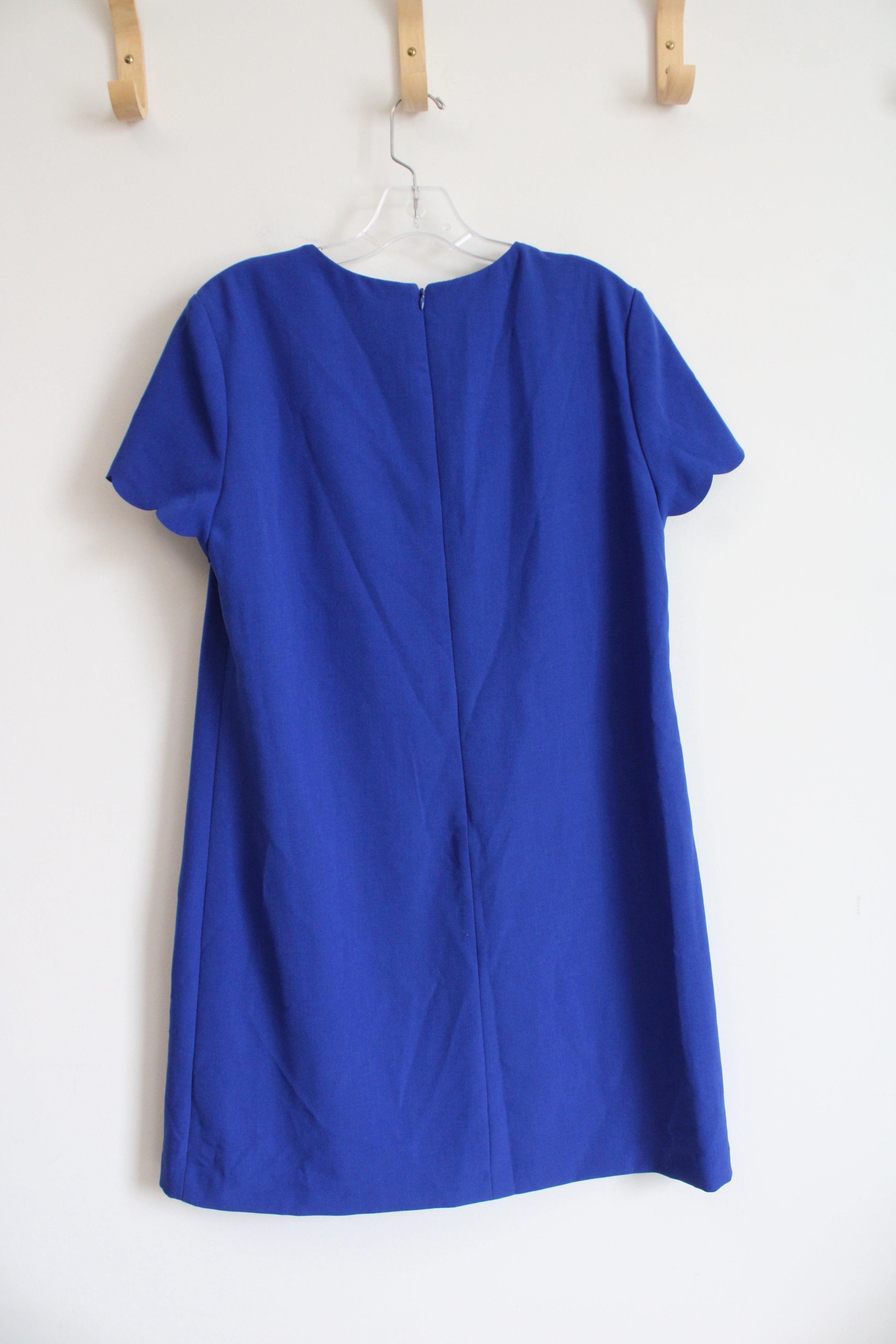 tahari blue dress Scalloped Lined Color:Pink Blue Floral launchdate:8/24/2020 Jessica Simpson Shows Off this knit maxi features