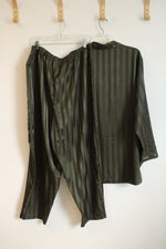 Jaclyn Smith Green Satin 2 Piece Loungewear Set | XXL