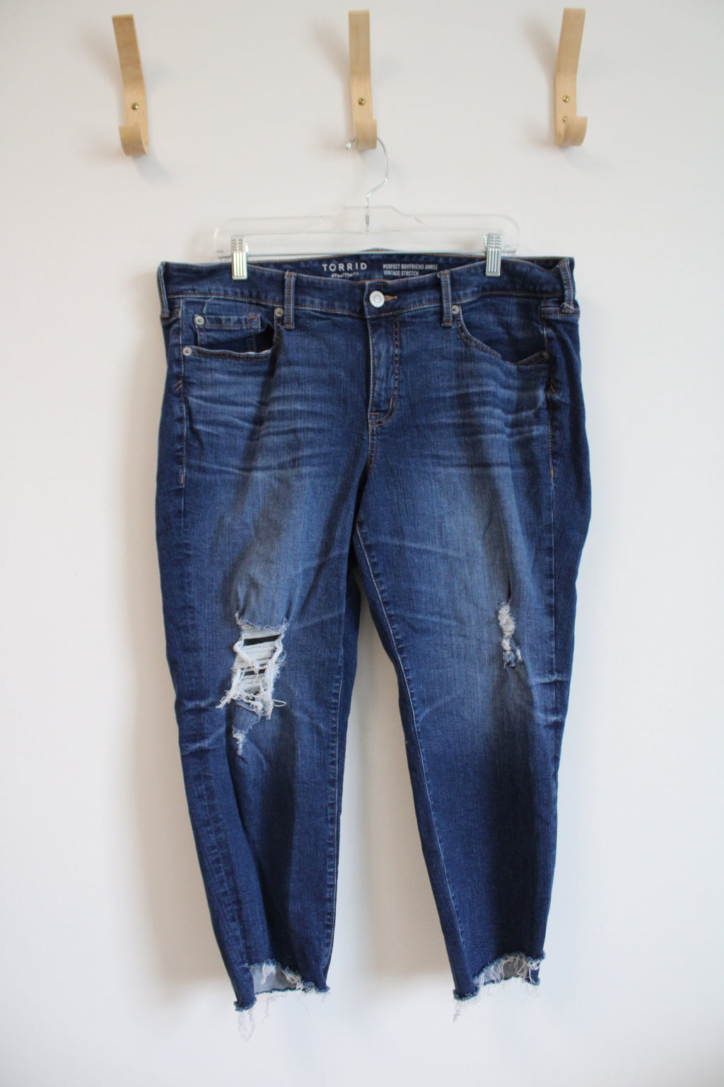 Torrid Boyfriend Ankle Jeans | 16 Short