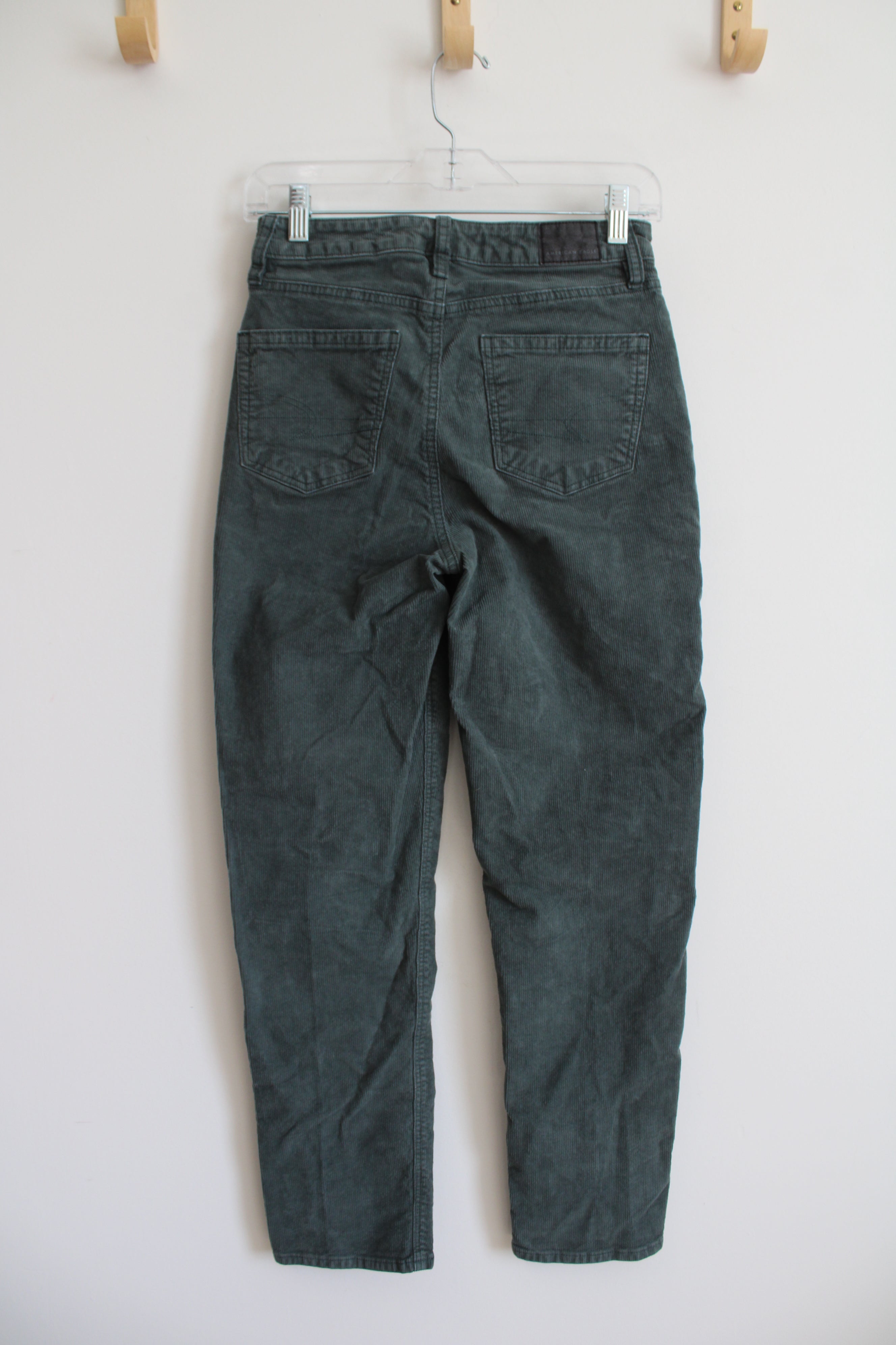 American Eagle Mom Straight Jean Green Corduroy Pants | 0