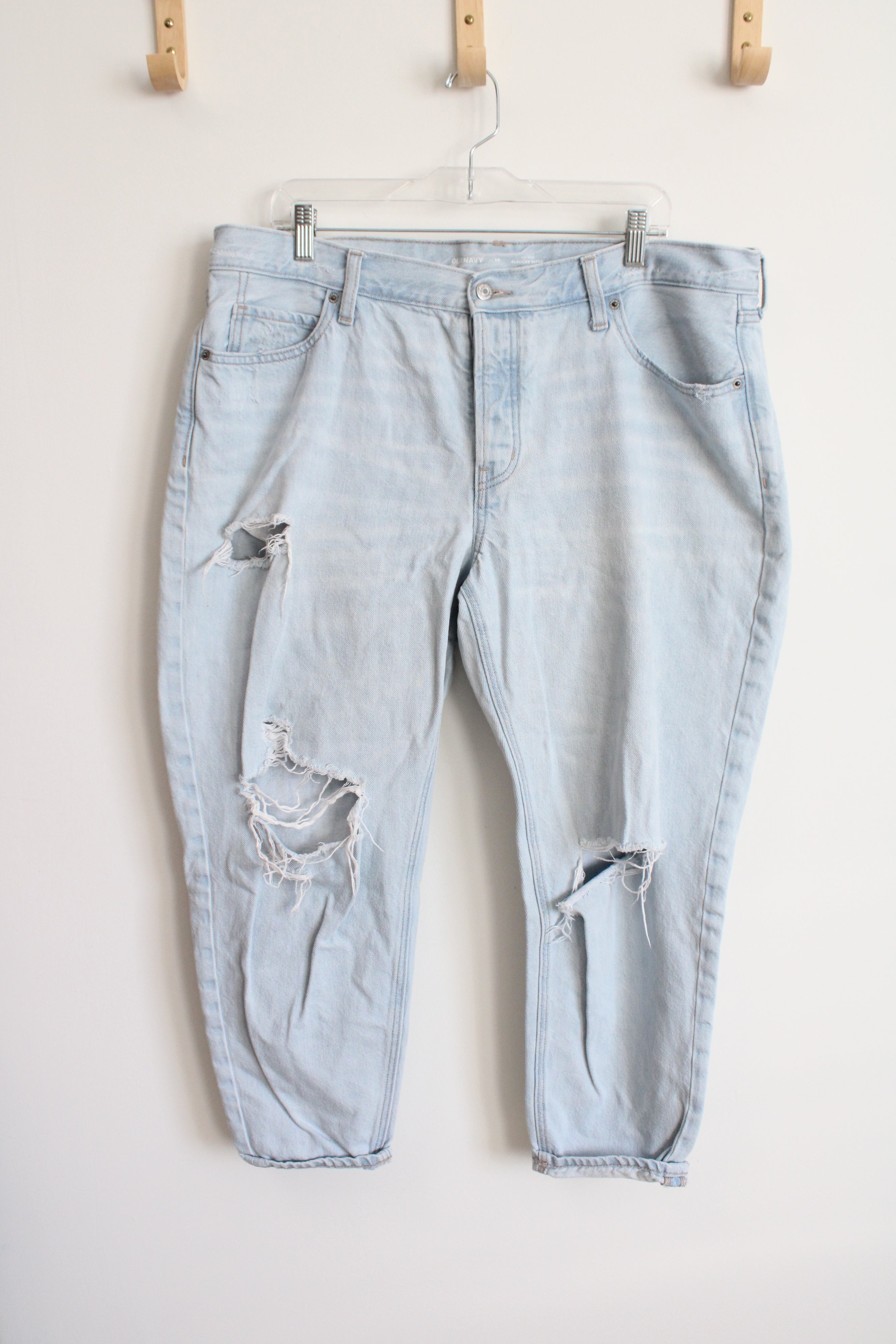 Old Navy Slouchy Taper Mid Rise Light Wash Jeans | 14