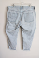 Old Navy Slouchy Taper Mid Rise Light Wash Jeans | 14