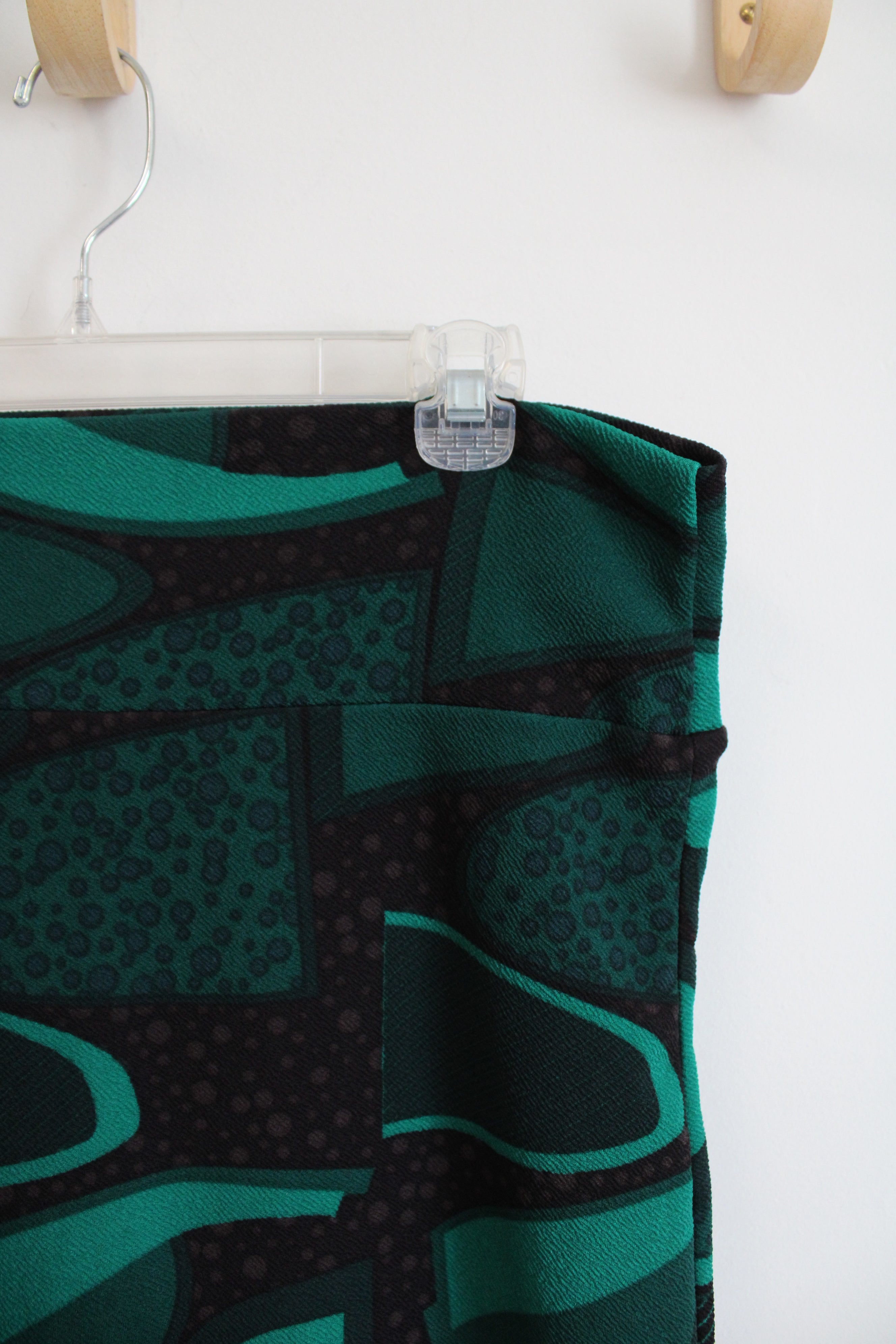 LuLaRoe Green & Black Patterned Pencil Skirt | L
