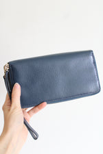 Kate Spade New York Blue Staci Large Carryall Wristlet