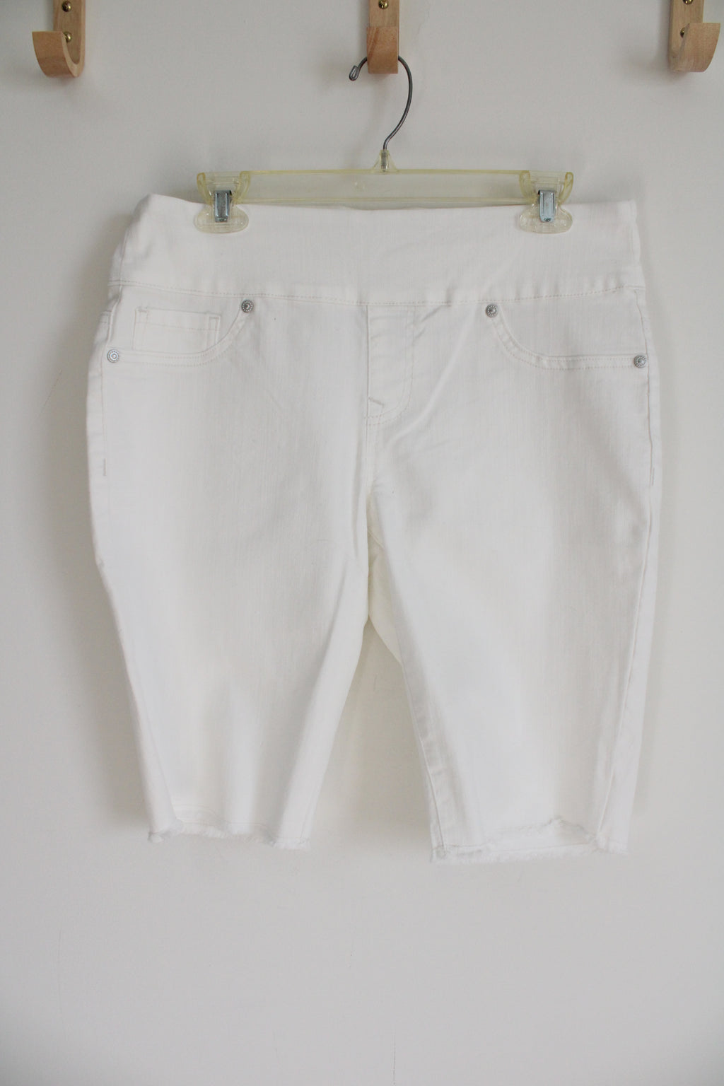 DG2 White Denim Shorts | M Petite