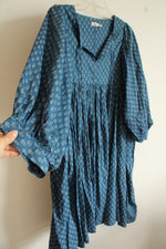 Faherty Lyla Prairie Blue Pattern Dress | L