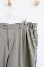 Izod Golf Tan Shorts | 40