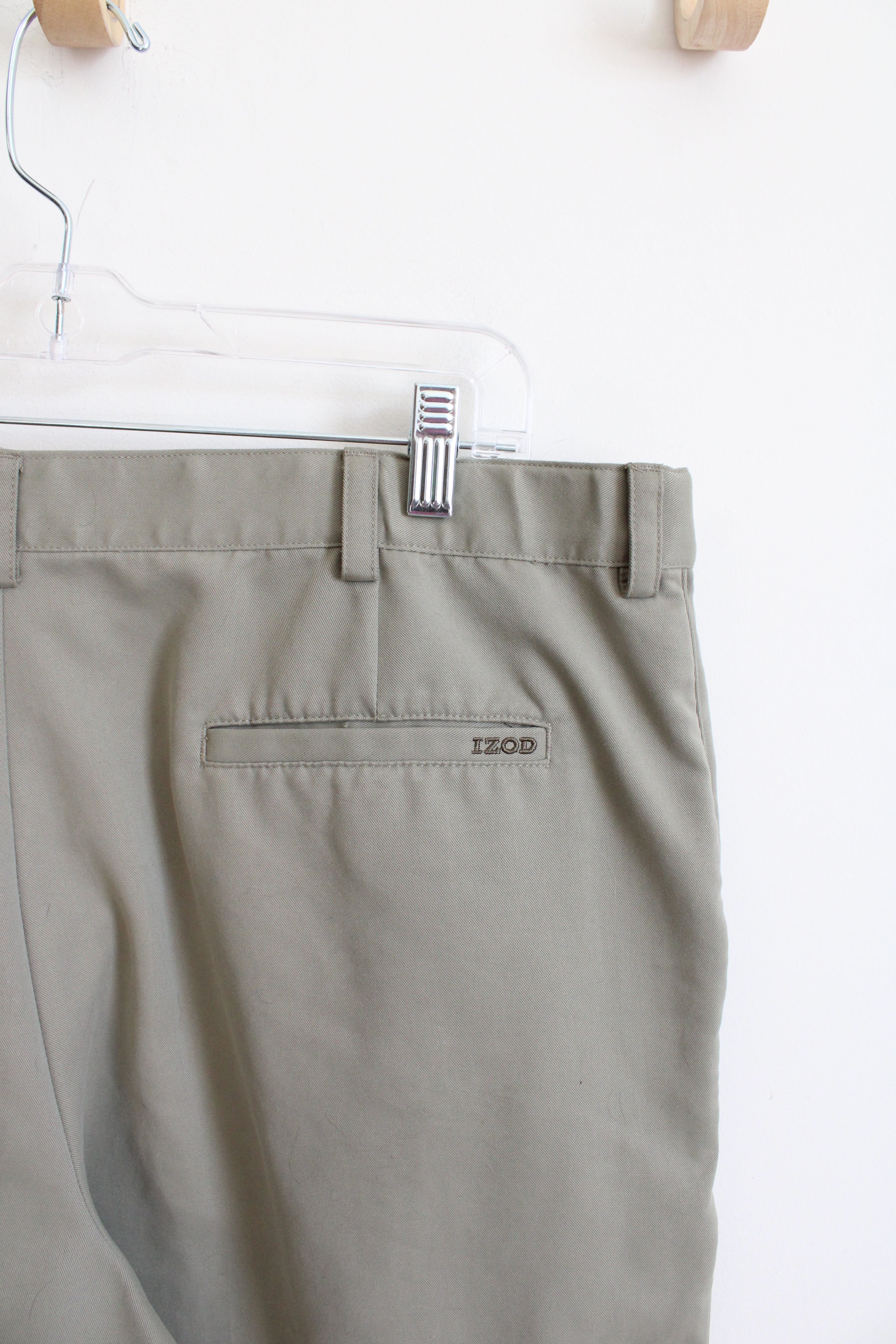 Izod Golf Tan Shorts | 40