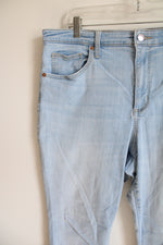Universal Threads High Rise Light Wash Jeans | 16/33S
