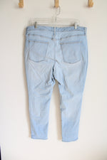 Universal Threads High Rise Light Wash Jeans | 16/33S