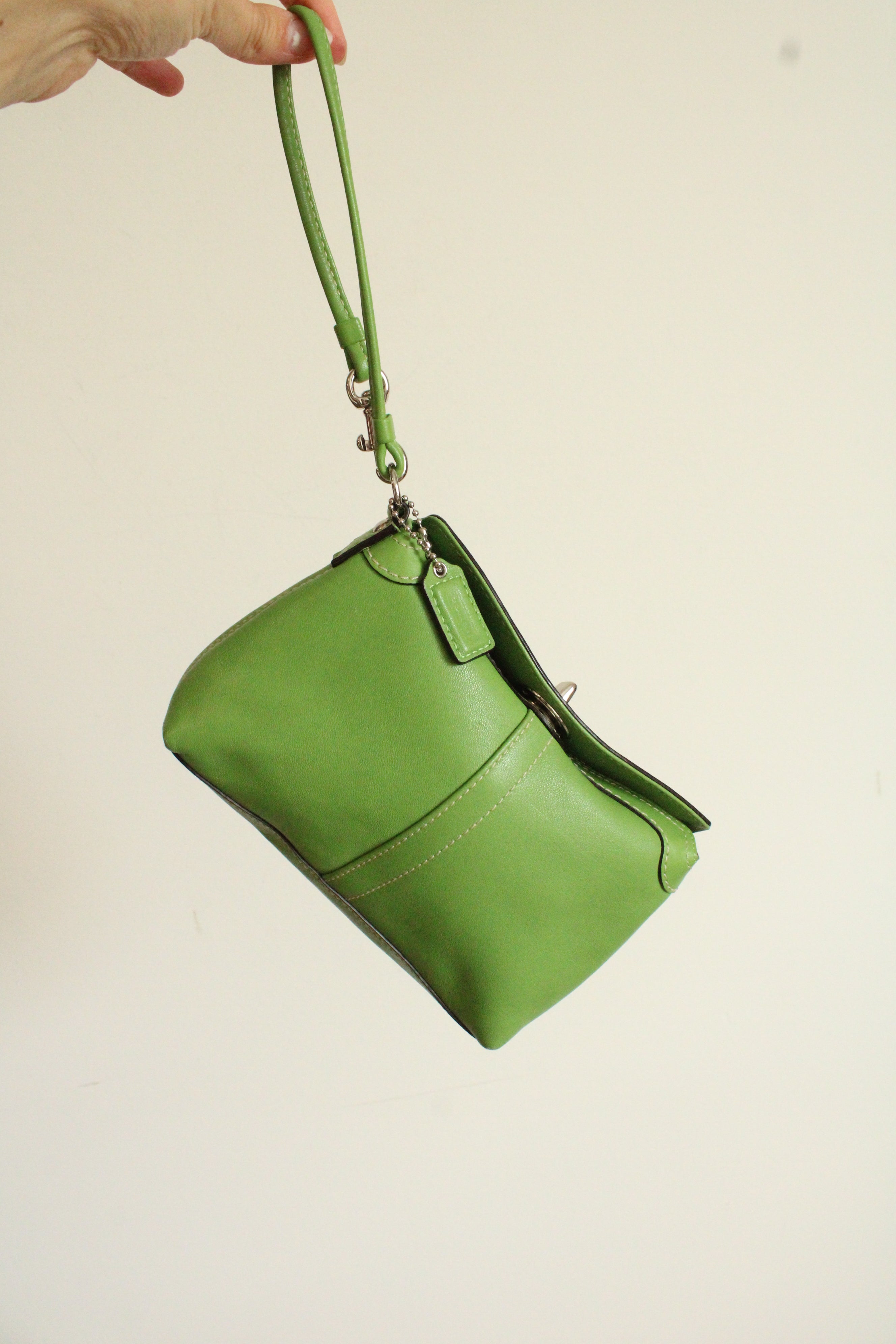 Coach Green Leather Y2K Small Purse/Wallet – Jubilee Thrift