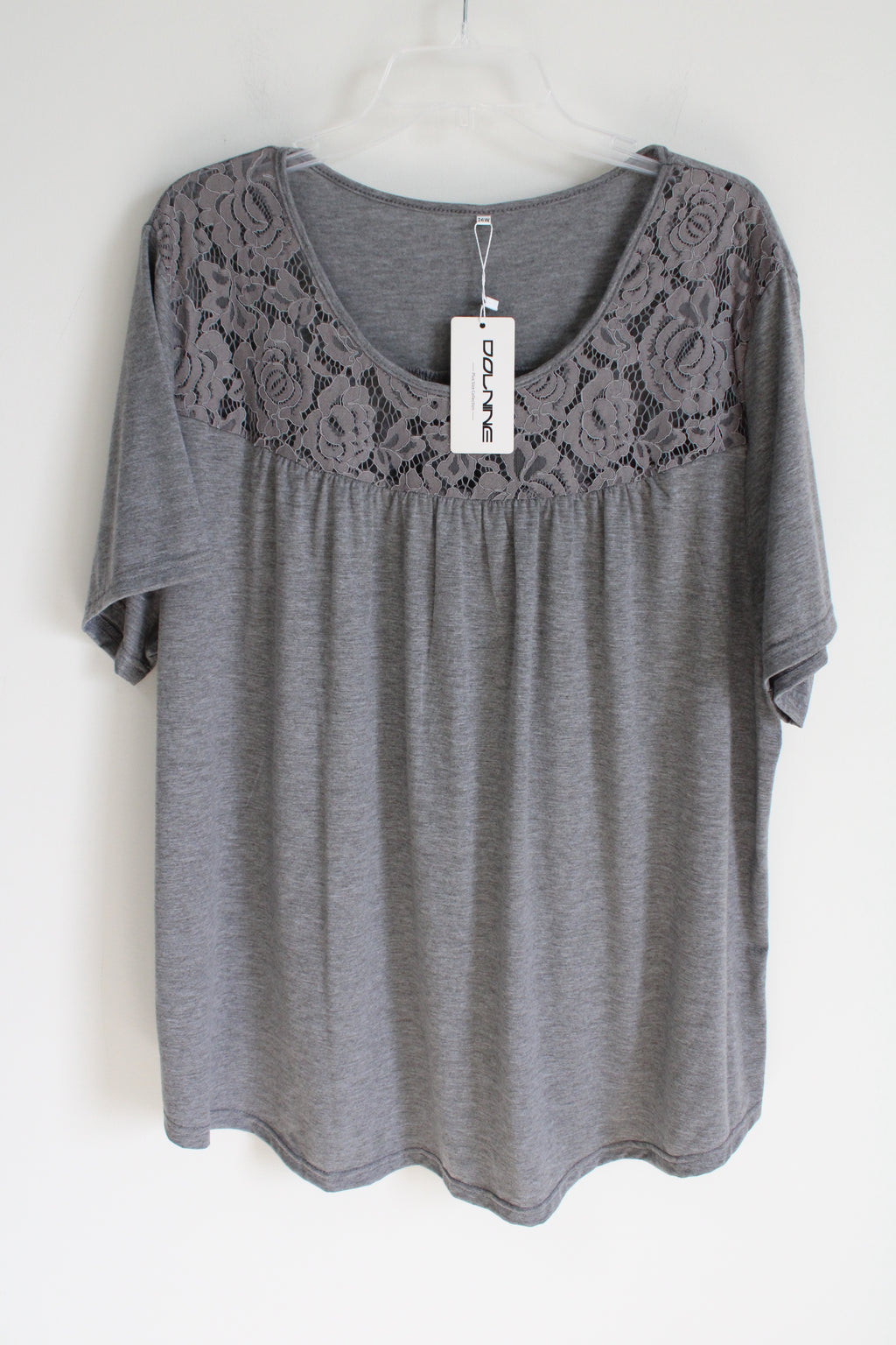 NEW Dolnine Gray Lace Top | 26W