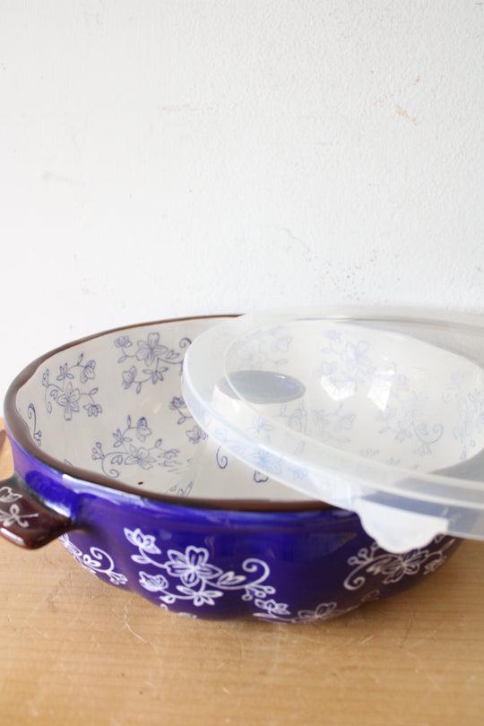 NEW Temp-tations By Tara Ceramic Painted Lace Floral Bundt Pan Lidded Bakeware
