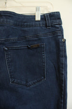 Chicos So Slimming Dark Wash Jeans |0.5 Short