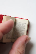 Vintage Thumb Bible