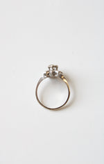 Flower 14K White Gold Vintage Clear Stone Ring | Size 8.5