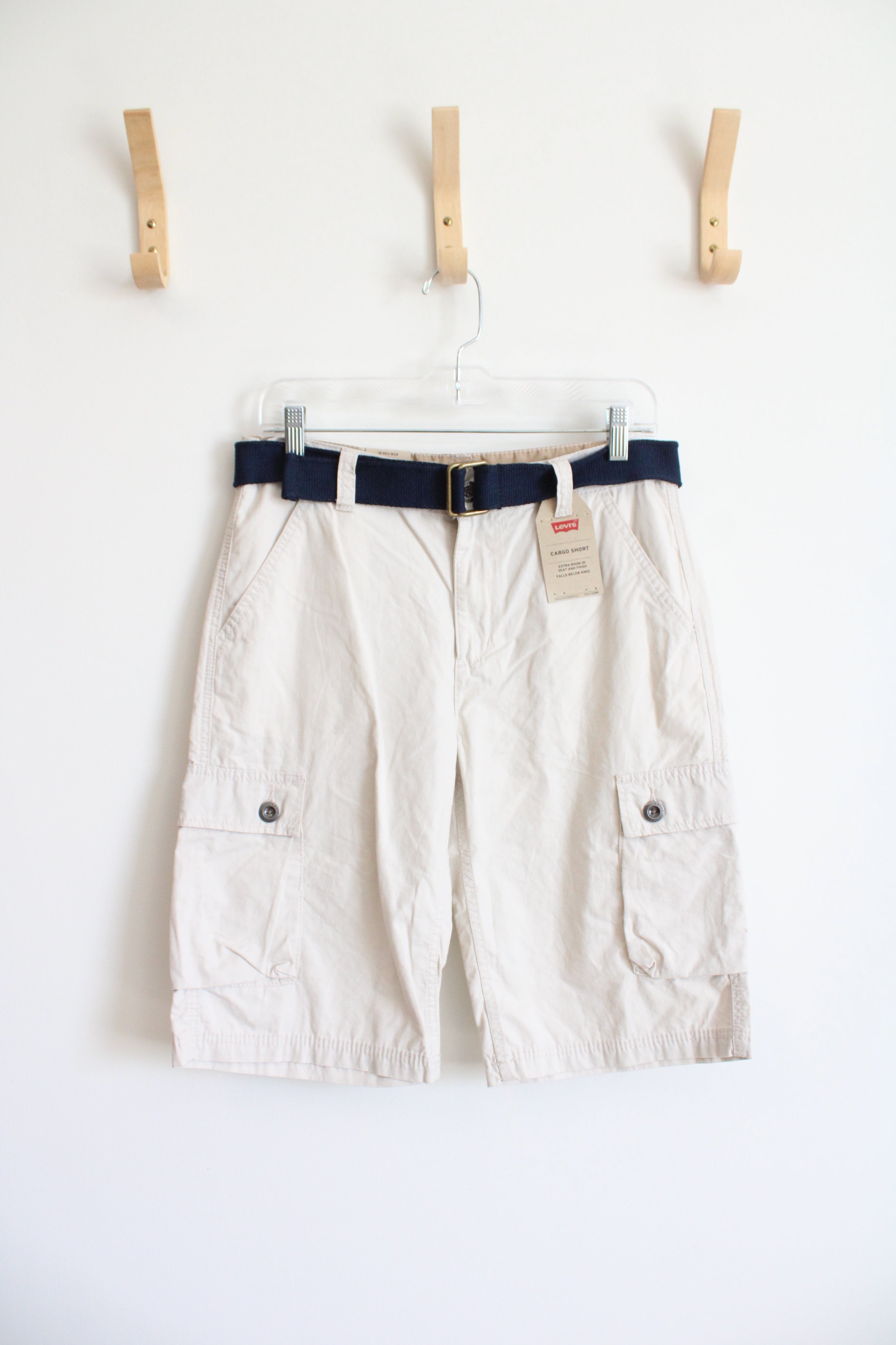 NEW Levi's Beige Cargo Shorts | 18 Reg