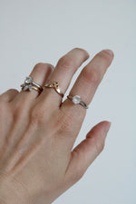 10K White Gold Clear Stone Solitaire Ring | Size 6