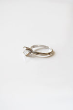 10K White Gold Clear Stone Solitaire Ring | Size 6