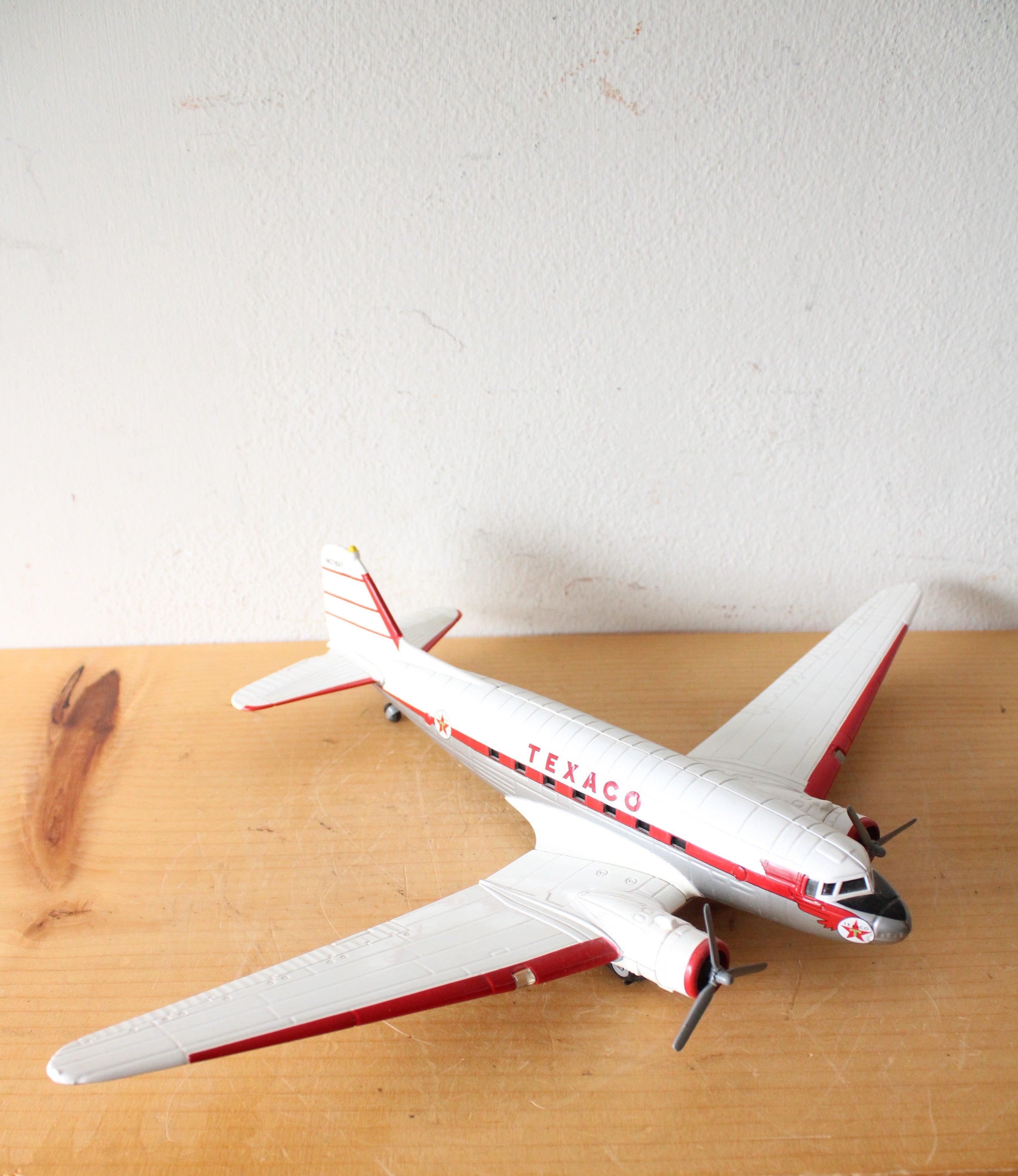 Texaco Wings Of Texaco "Gooney Bird" Douglas DC-3C Diecast Metal Replica Plane