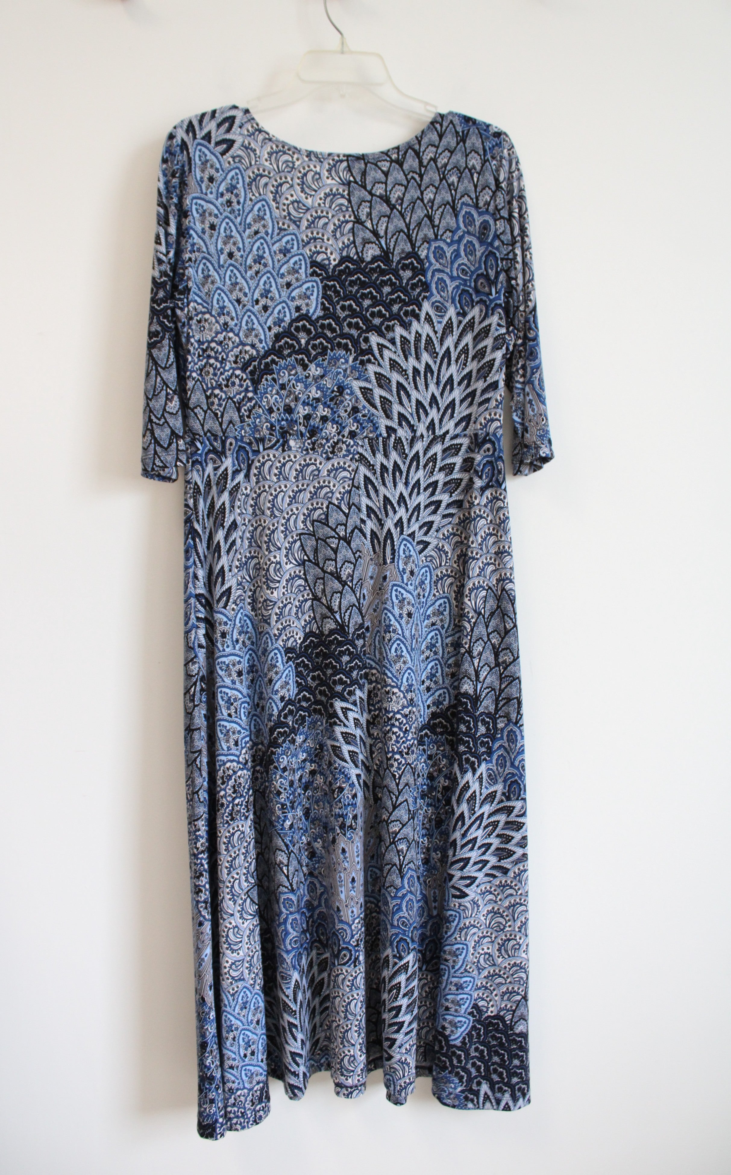 Lbisse Blue & White Patterned Knit Midi Dress | L