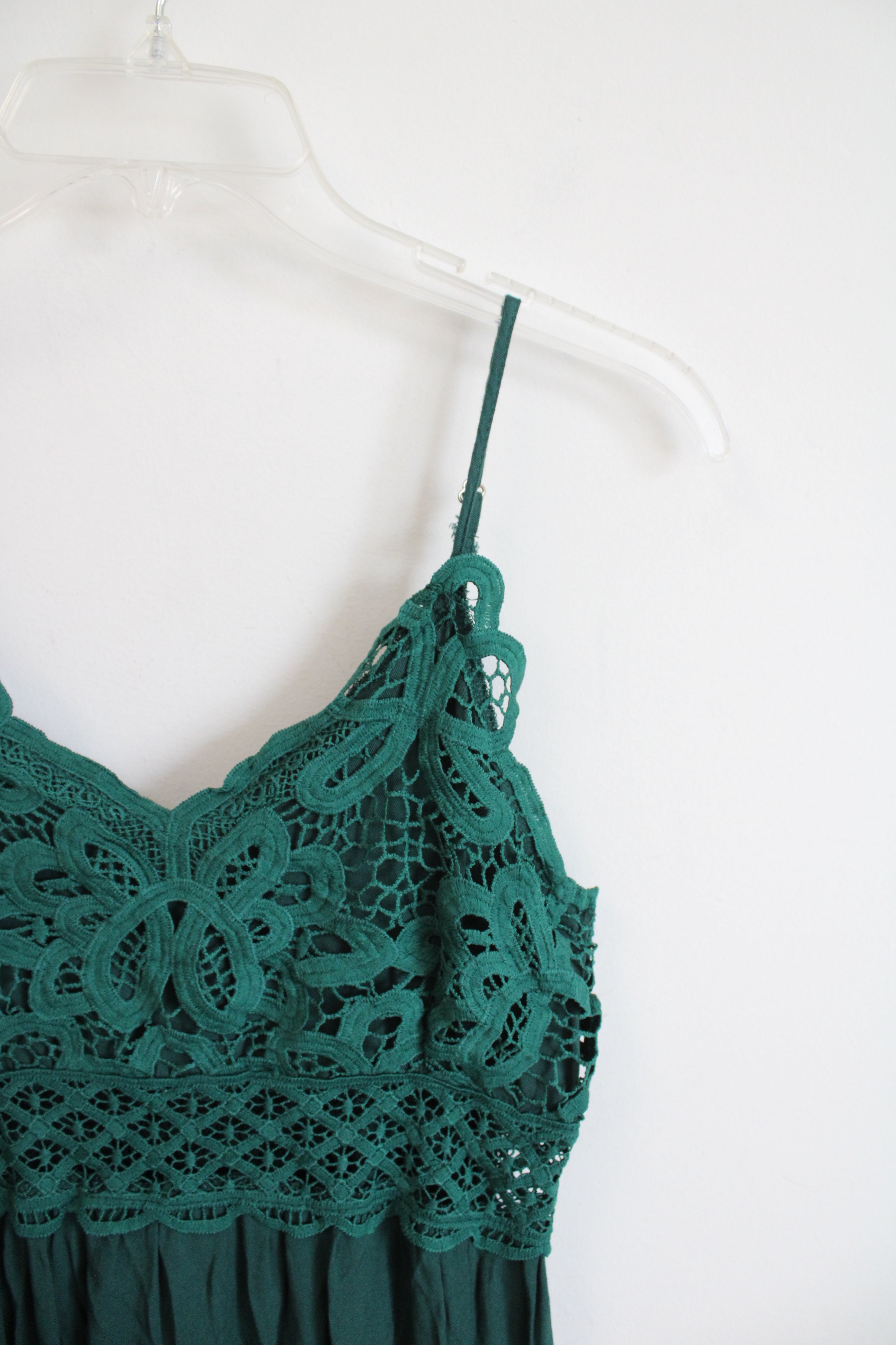 Emerald Green Lace Tiered Maxi Dress | M