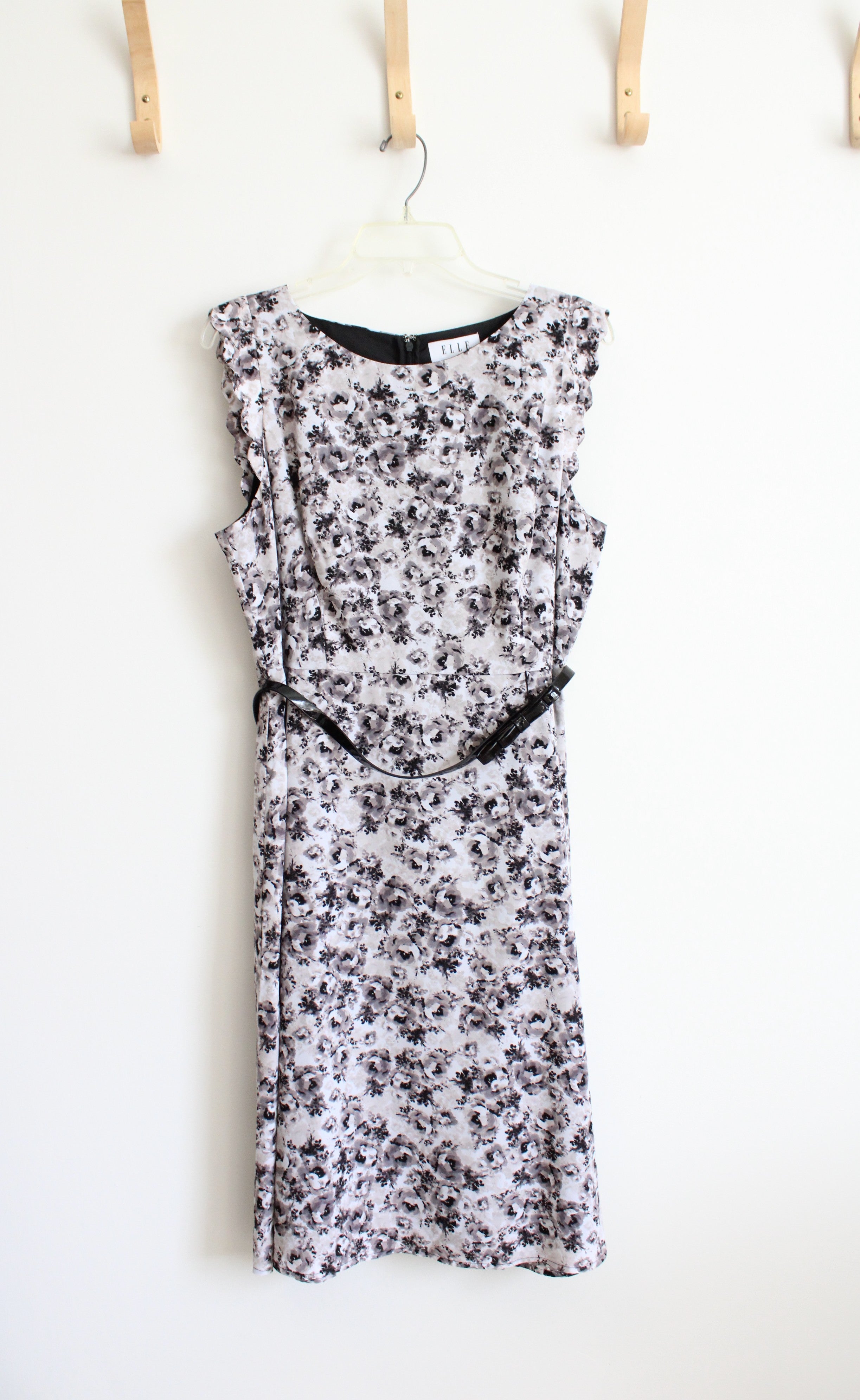 New Elle Fit & Flare Black & Gray Floral Ruffled Sleeve Dress | 16 New Elle Fit & Flare Black & Gray Floral Ruffled Sleeve Dress | 16