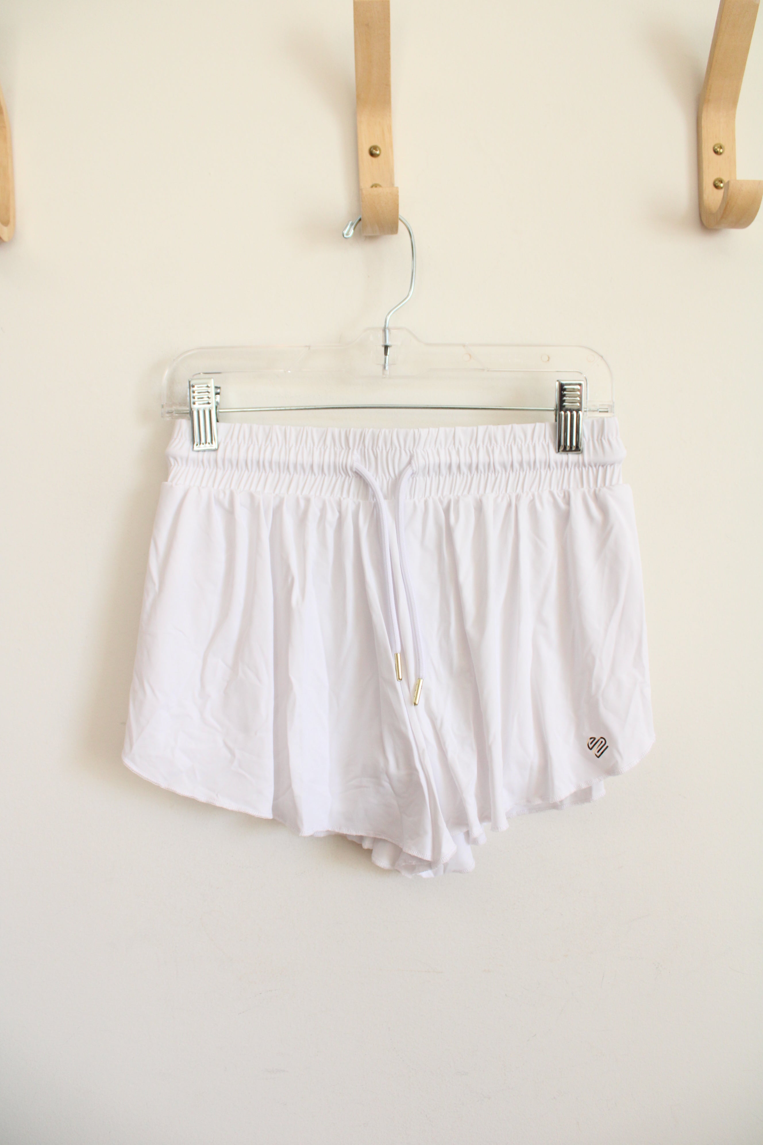 Justice White Athletic Shorts | Youth M (10)