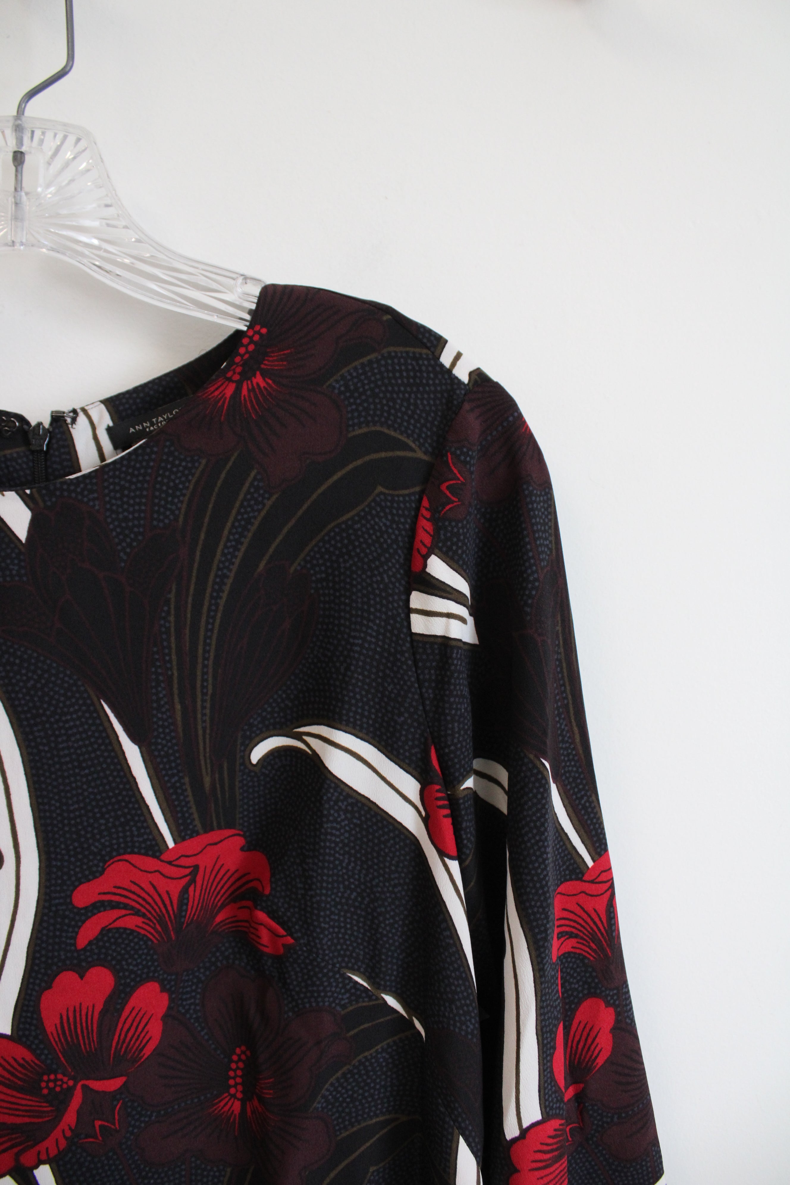 Ann Taylor Black Red Floral 3/4 Sleeve Dress | 8 Jubilee Thrift Ann Taylor Black Red Floral 3/4 Sleeve Dress | 8 Jubilee Thrift