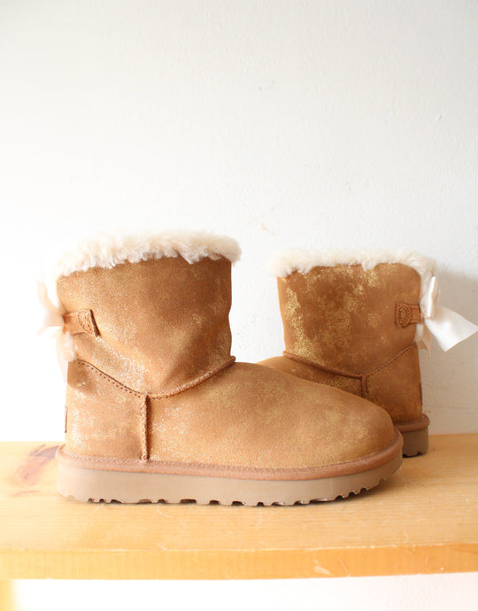 Ugg Mini Bailey Bow Gold Glitter Chestnut Boots | Size 6