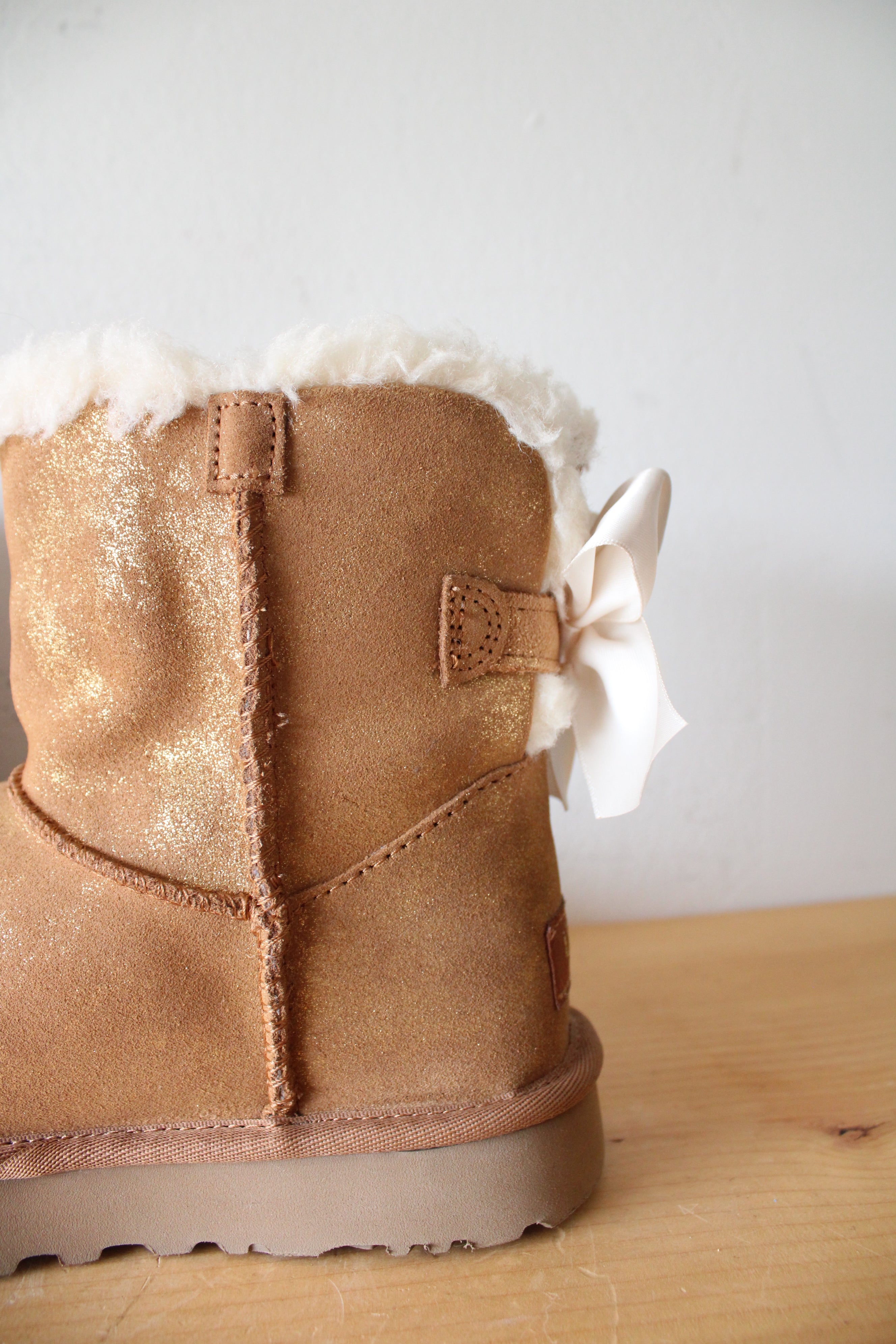 Ugg Mini Bailey Bow Gold Glitter Chestnut Boots | Size 6