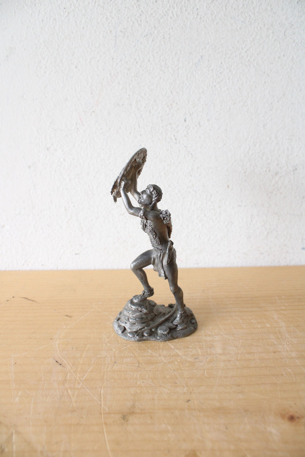 The Tutor Mint Native Americans Sioux Warrior 1869 Pewter Figurine