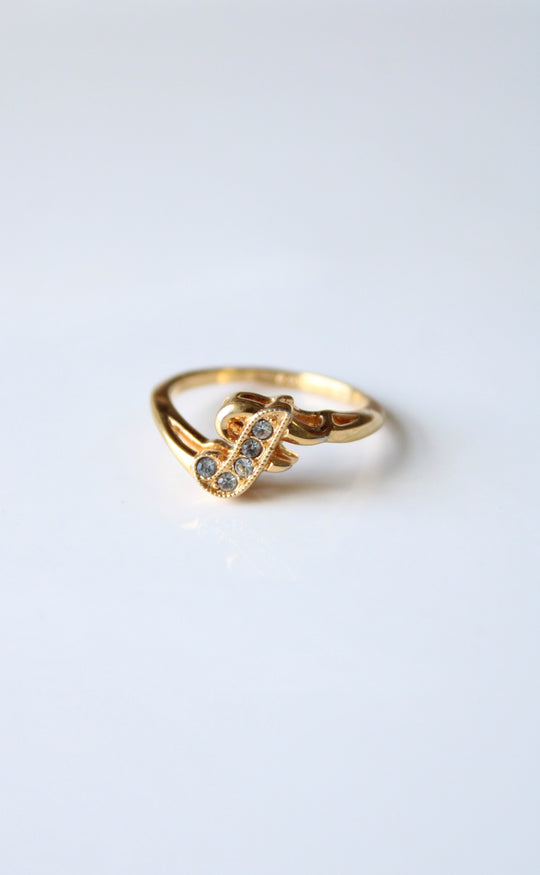 Avon "F" Initial Gold Ring | Size 7.5