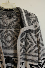 Spence Knits Gray and Black Geometric Print Sweater | M