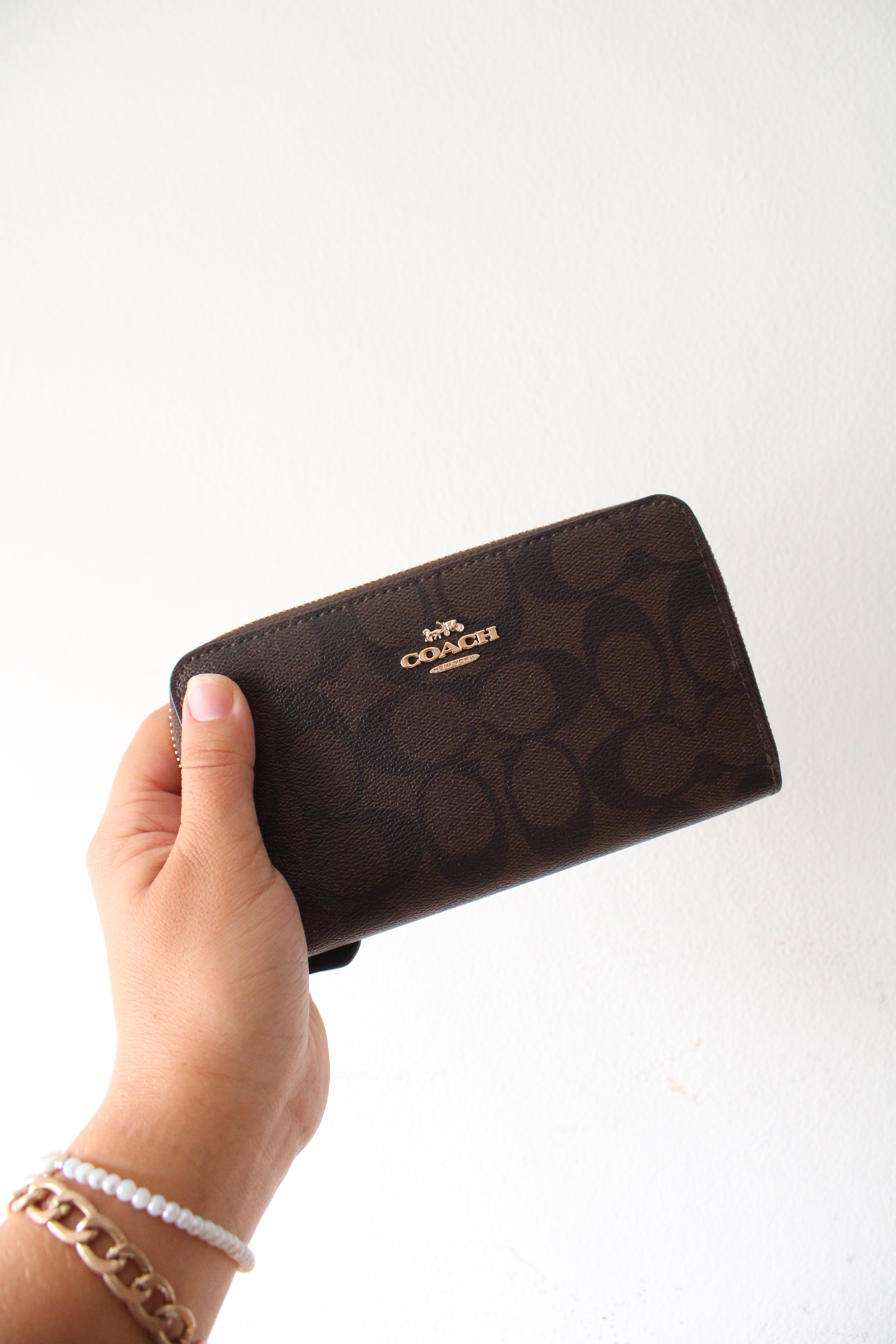 Coach Signature Brown Medium ID Corner Zip Wallet