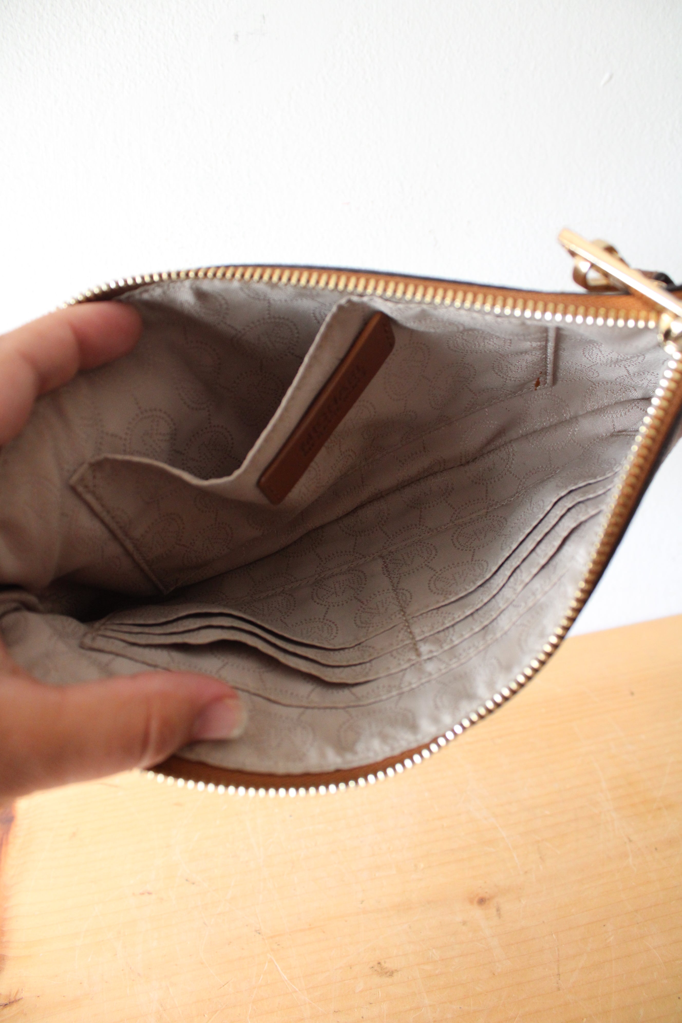 Michael Kors White & Brown Wristlet