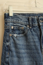 American Eagle Medium Wash Skinny Jeans  | 00
