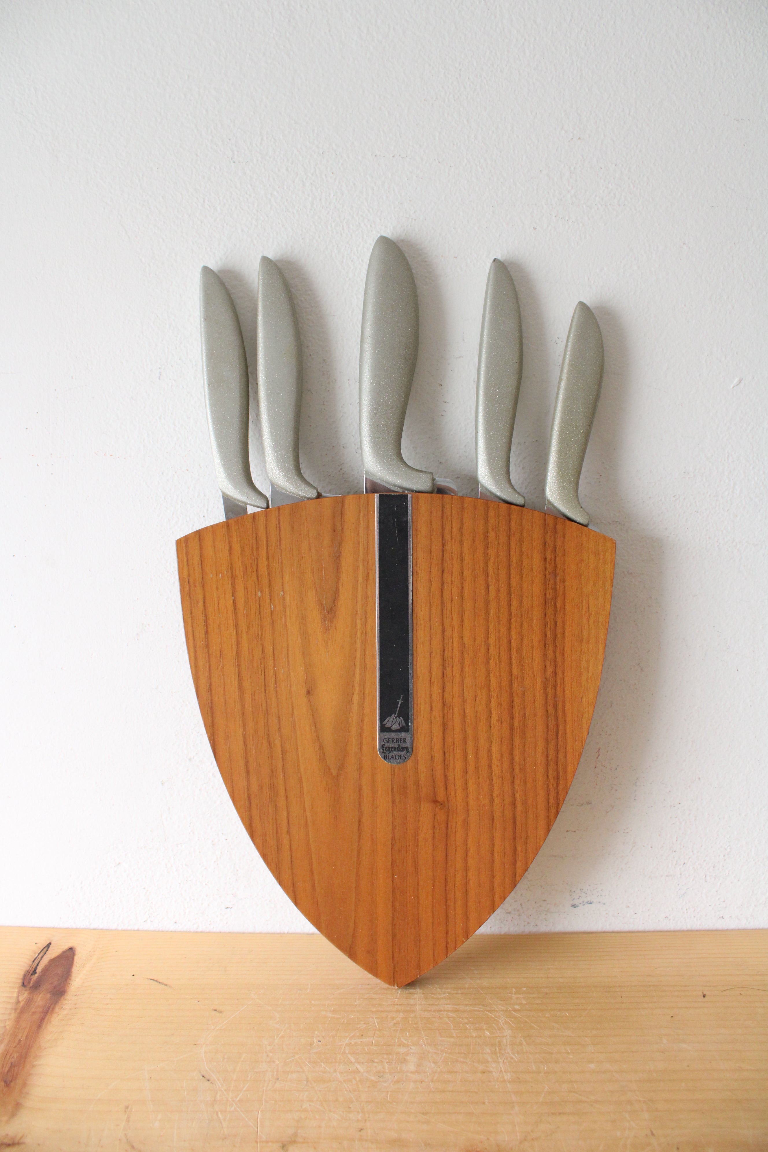 Gerber Legendary Blades & Wooden Shield Holder 5-Knife Set